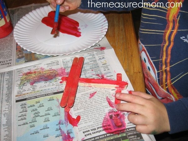 Looking for letter A crafts for preschool? You'll find 9 fun projects in this post!