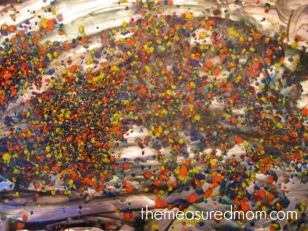 Looking for letter N crafts? You'll find a variety of process art and simple crafts over at The Measured Mom.