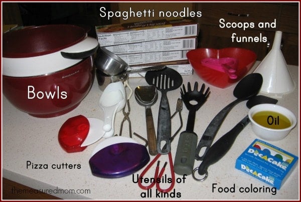 N is for noodles sensory play (1) - the measured mom