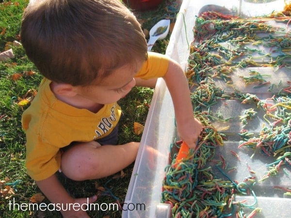 N is for noodles sensory play (11) - the measured mom