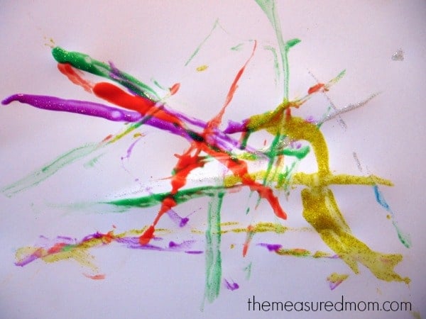 Looking for letter N crafts? You'll find a variety of process art and simple crafts over at The Measured Mom.