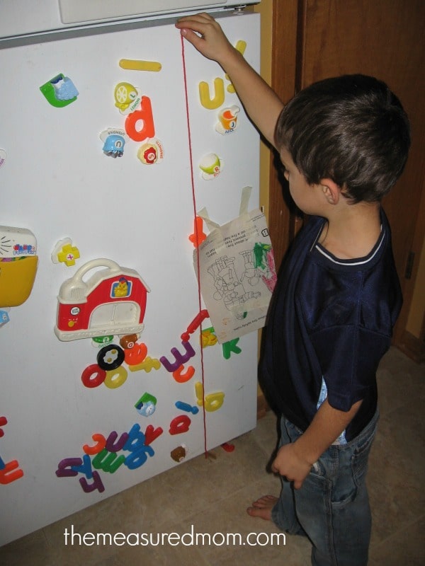 Want a simple lesson for teaching measurement to kids? Check out this post for teaching linear measurement using yarn. Free printables included!