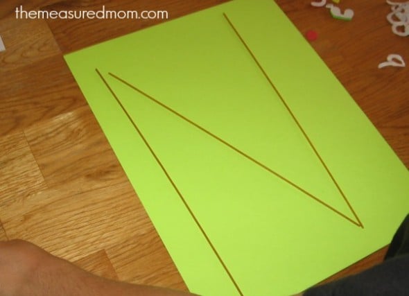 Looking for free handwriting pages for preschoolers? Get a complete set of beginning pages here!