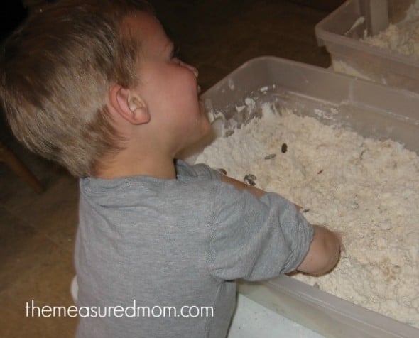 What a fun collection of coin activities for preschool, kindergarten, and first grade! 