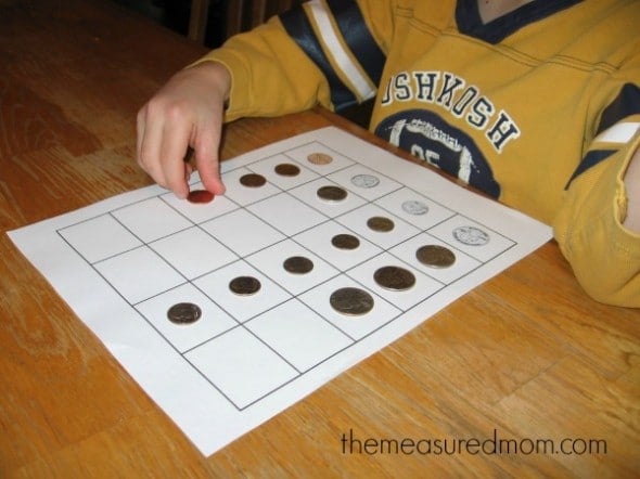 So many fun graphing activities for kindergarten and preschool! 