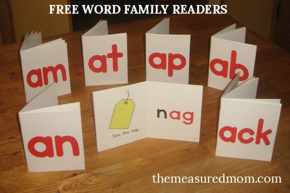 Teach kids to read short a word families with these FREE printable mini-books! 