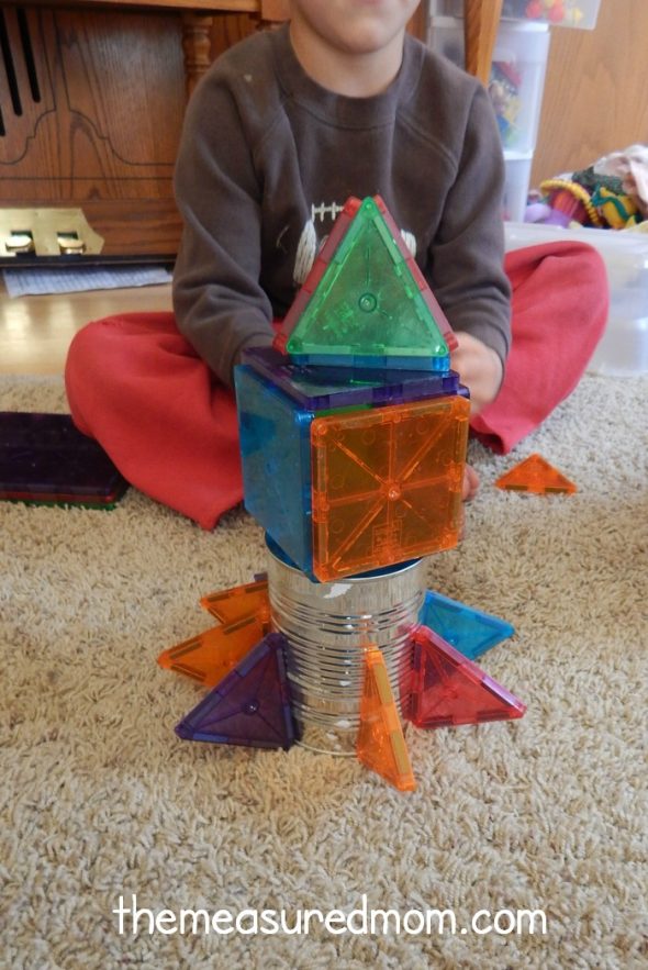 We've got such a great variety of letter R crafts and art projects for preschool!