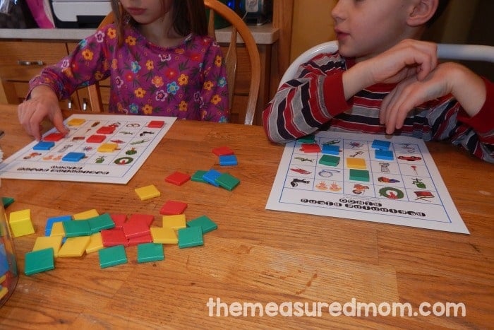 This blends and digraphs game is so much fun! Print just a handful or all 27 boards for a class game. The best part is that every blend is on every board, so your students know if they hunt hard enough, they'll find it! 