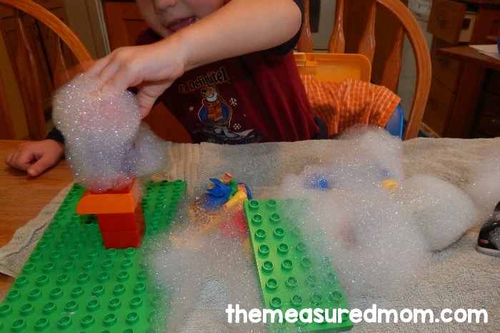 Looking for fun, hands-on letter B activities to do with your preschooler? We've got a ton! Free printables included!