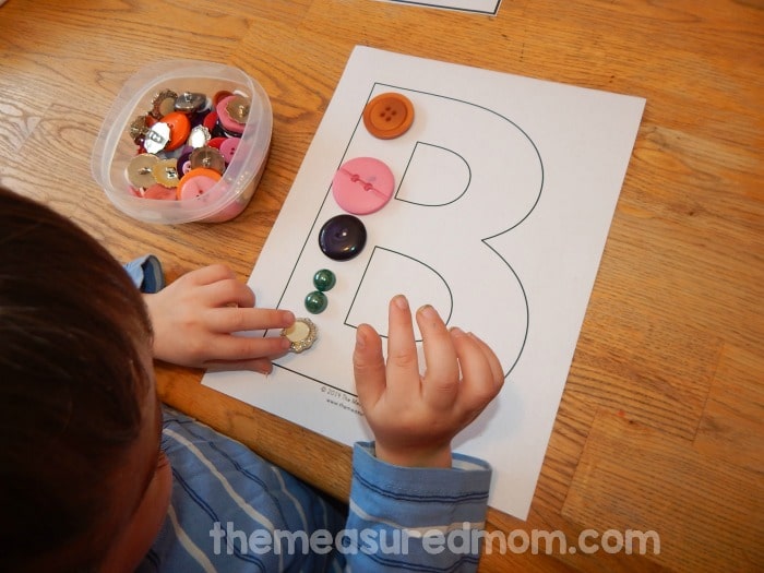 Looking for fun, hands-on letter B activities to do with your preschooler? We've got a ton! Free printables included!