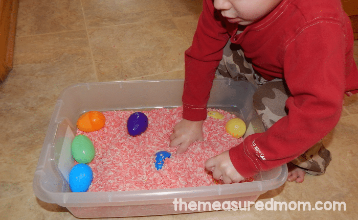 Looking for letter E activities for preschool? We've got free printables, books, crafts, and more!