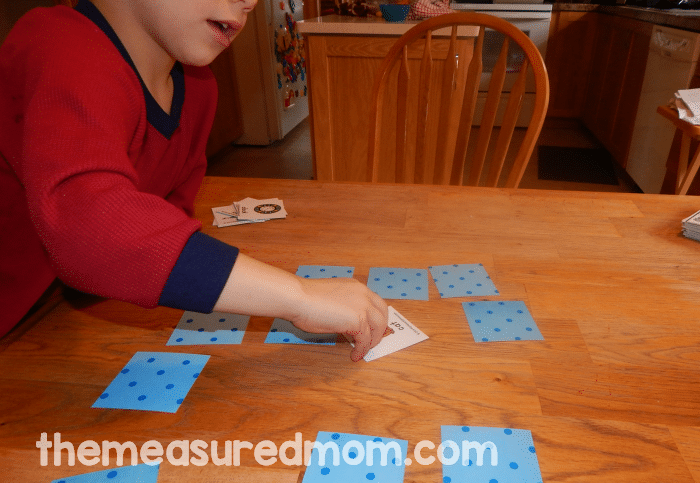 Love this big collection of rhyming games and free rhyming activities! 