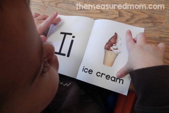 This round up of letter I activities will give you lots of fun learning ideas... with free printables!