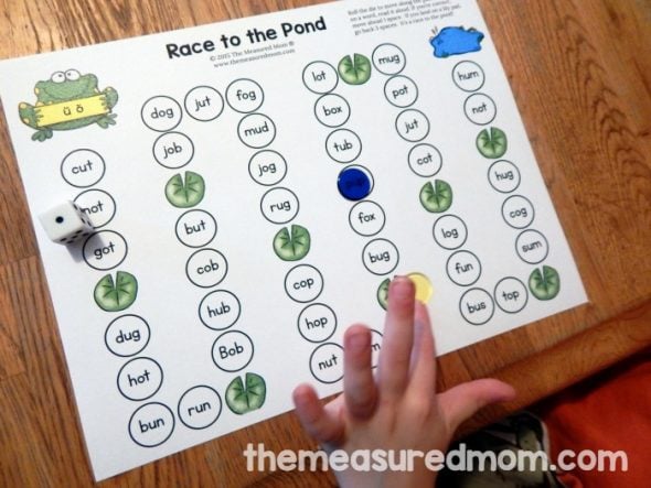 I love how simple these games are for teaching CVC words. Just print and play! Awesome to use with other short vowel activities. 