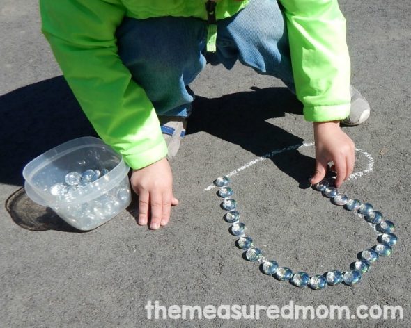 Looking for letter L activities to do with your preschooler? Take a peek at our week!