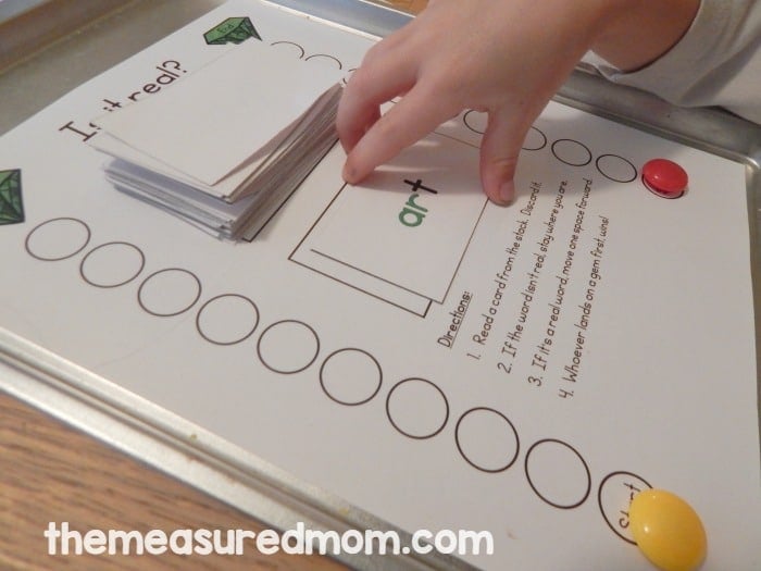 R-controlled vowel words game - Reach All Readers