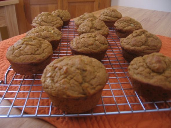 Check out these healthy preschool snack ideas! Great for any time or for letter of the week snacks. 