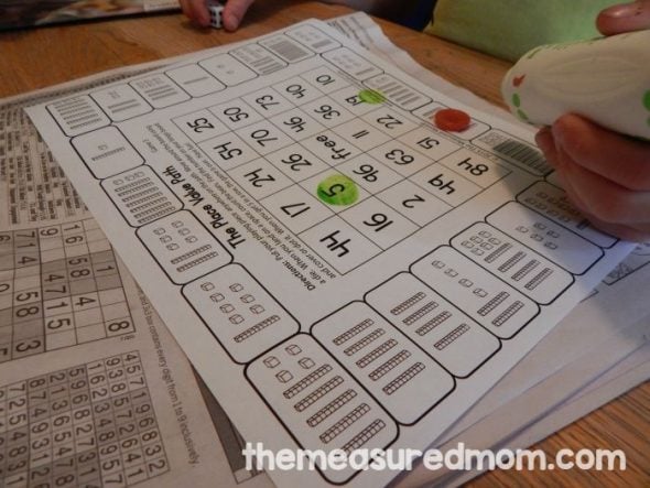 Love these no prep place value games for kindergarten through second grade! 