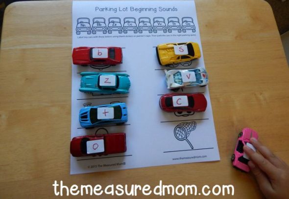 Check out this FREE beginning sounds activity for preschool and kindergarten! Print one of ten free parking lots and park the cars in the correct spots. My preschooler loves it! 