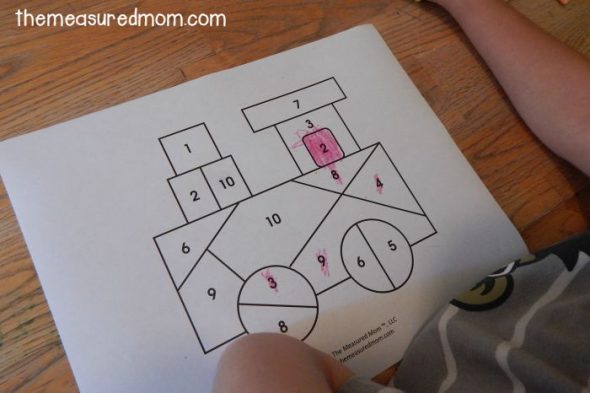 Check out this fun variety of letter T activities for preschool! Books, crafts, letter sounds and more!