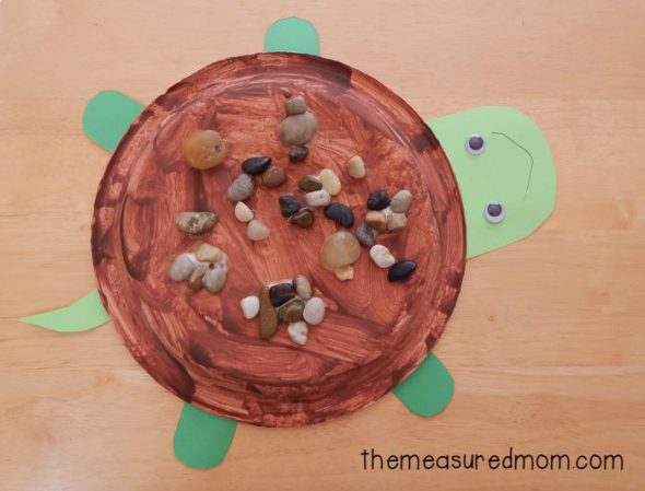 Check out this fun variety of letter T activities for preschool! Books, crafts, letter sounds and more!