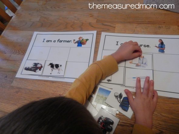 This free community helpers sorting activity is so much fun! It would be great to use with a community helpers theme in preschool or kindergarten.