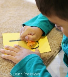 These are awesome name activities for kindergarten and preschool!