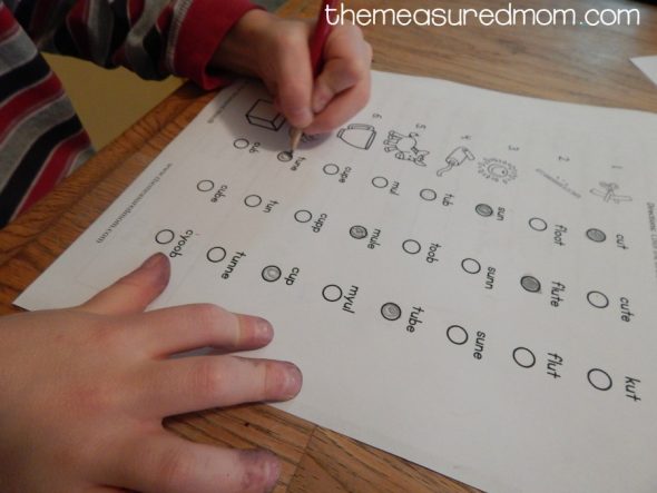 These silent e worksheets are perfect for reviewing u consonant e words. I love that there's a big variety so you can differentiate. 