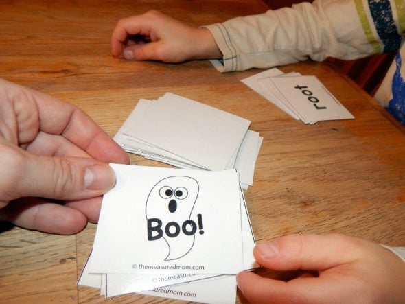 This free card game is a great oo words activity!