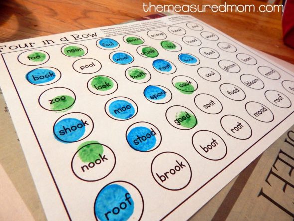 These free games are a great oo words activity! My preschooler loves to see who gets four in a row first. 