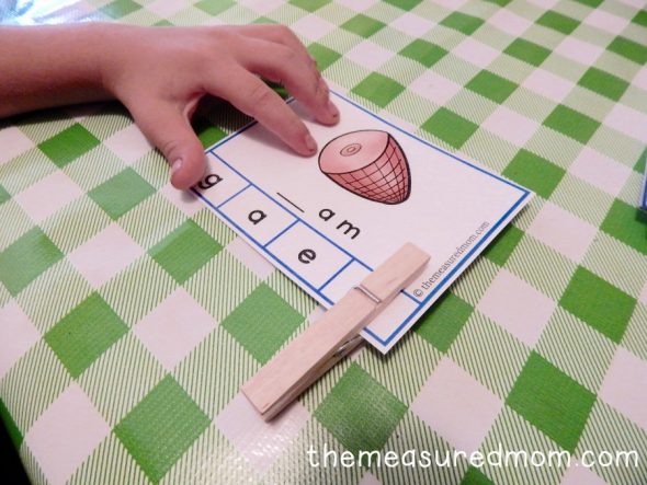 These missing letter cards are a great way for kids to hear and identify sounds in words! 