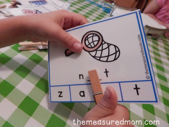 These missing letter cards are a great way for kids to hear and identify sounds in words! 