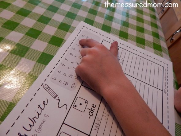 Looking for a fun way to practice spelling words with long vowels? Try these roll and write games!