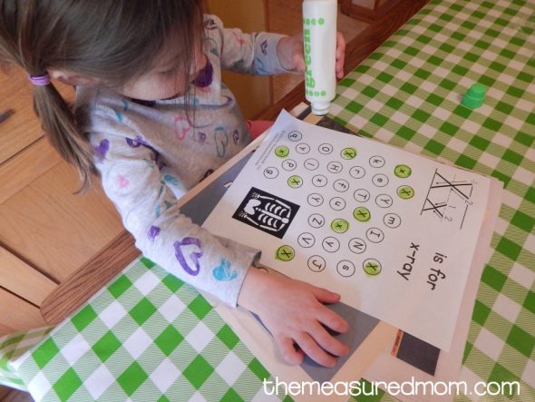 These letter X activities are fun and simple for toddlers and preschoolers! 