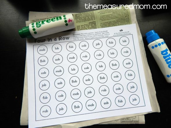 Grab this set of 13 free games to give kids practice reading short o word family words!