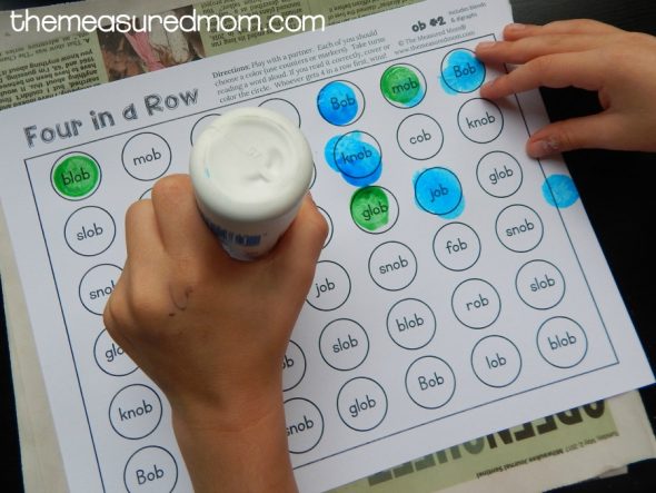 Grab this set of 13 free games to give kids practice reading short o word family words!