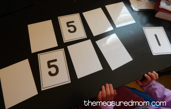 Here are five ways to use number cards with your preschooler. Get free printable cards, too! 