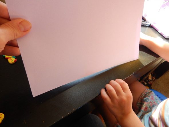 Try these simple counting activities using five and ten frames! Grab the free printables, too!