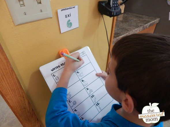 Print this free write the room activity for short i words - in three levels of difficulty! 